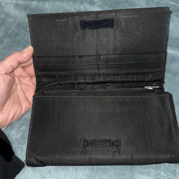 Prada black nylon long wallet Velcro closure damaged - Picture 7 of 9